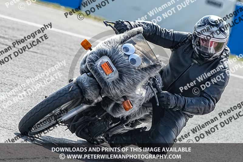 donington no limits trackday;donington park photographs;donington trackday photographs;no limits trackdays;peter wileman photography;trackday digital images;trackday photos